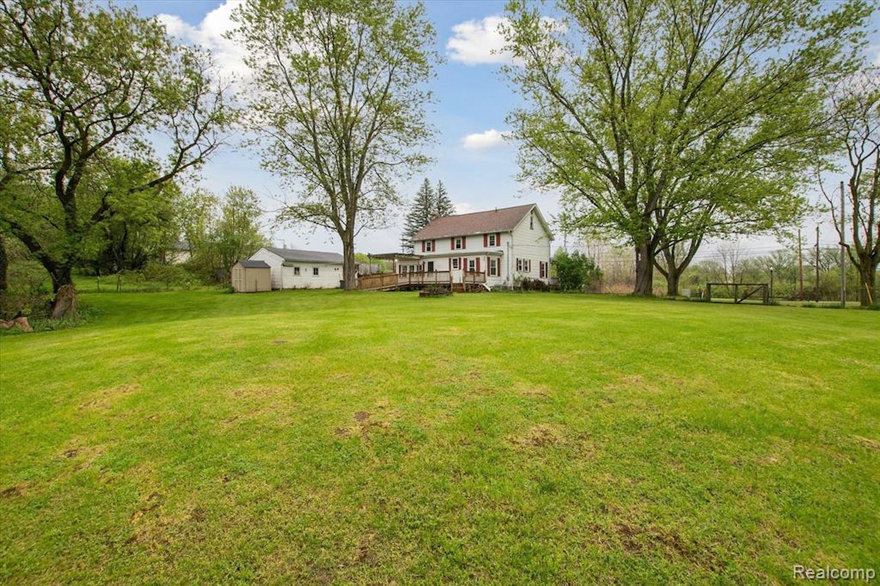 260 S Dexter  St in Pinckney Vlg, MI Photo 68