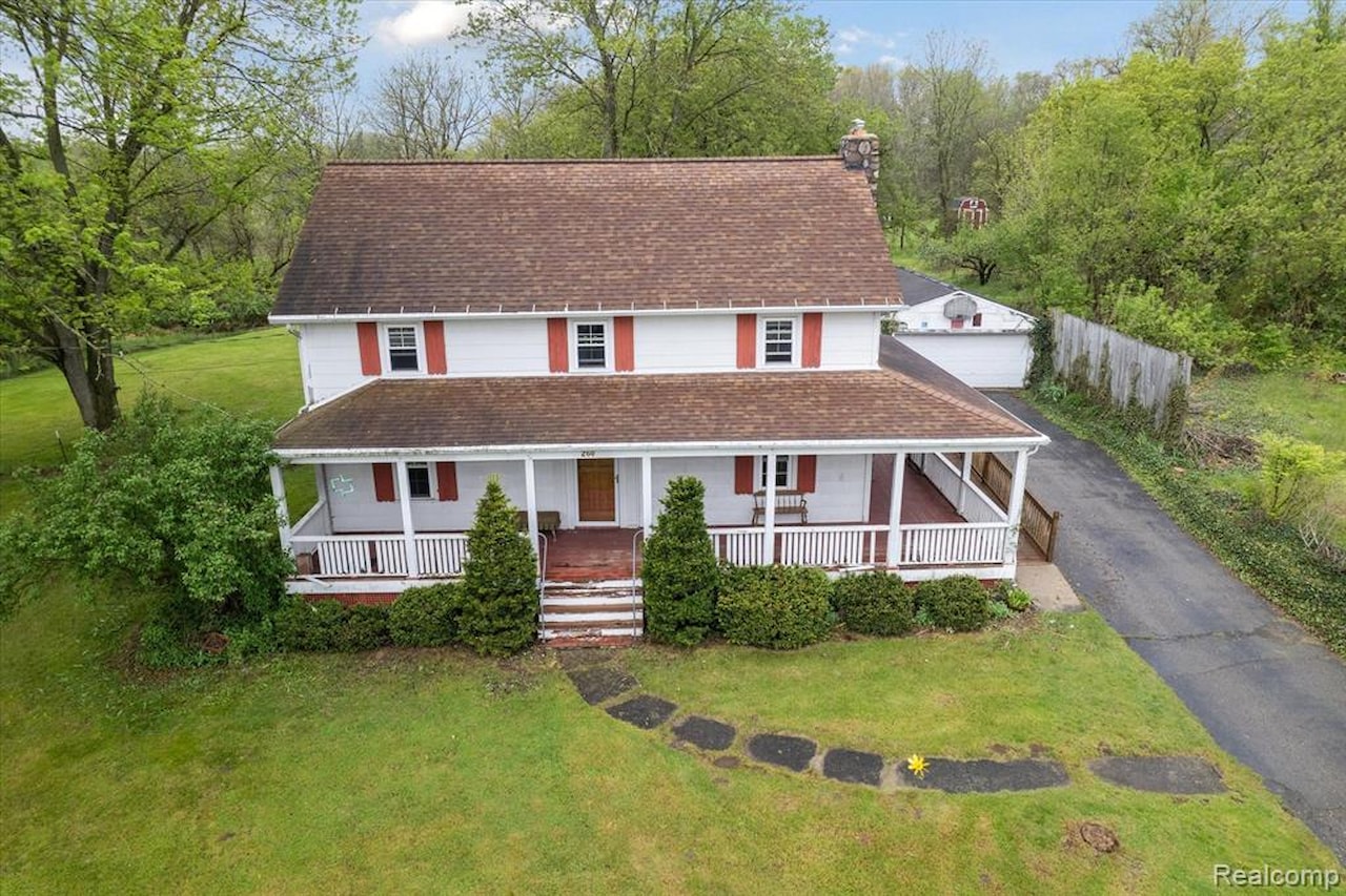 260 S Dexter  St in Pinckney Vlg, MI Photo 70