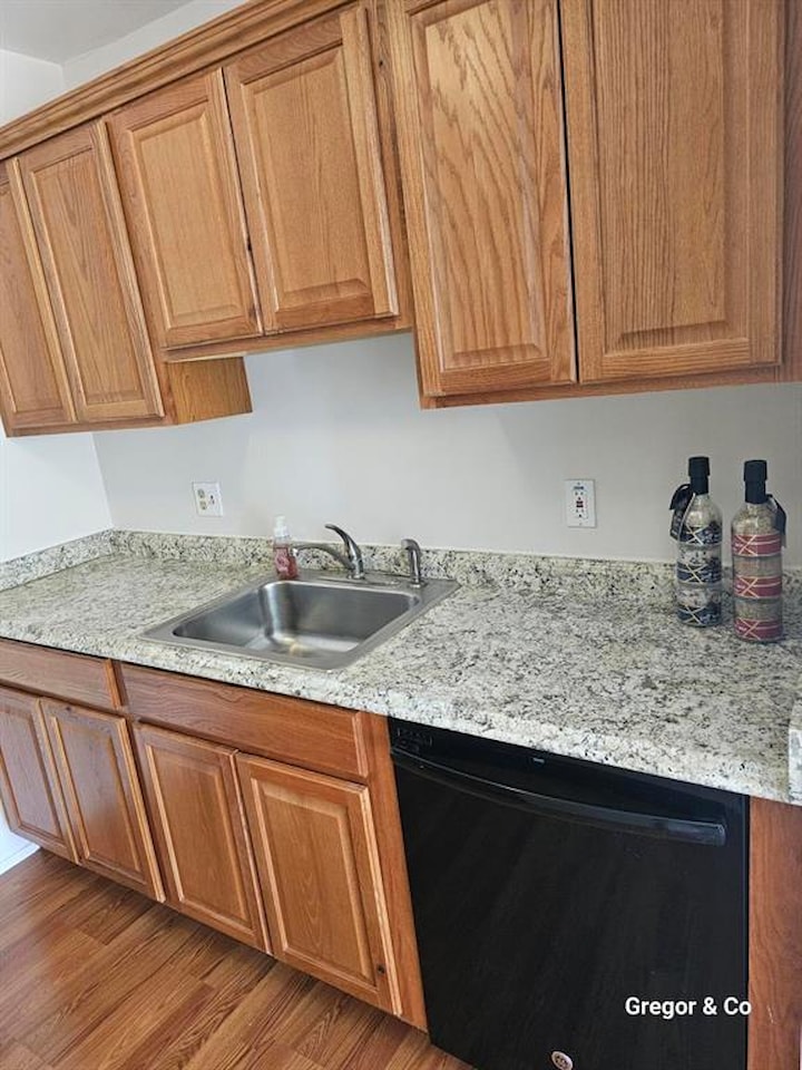 1215 S Maple Rd #203 in Ann Arbor, MI Photo 3