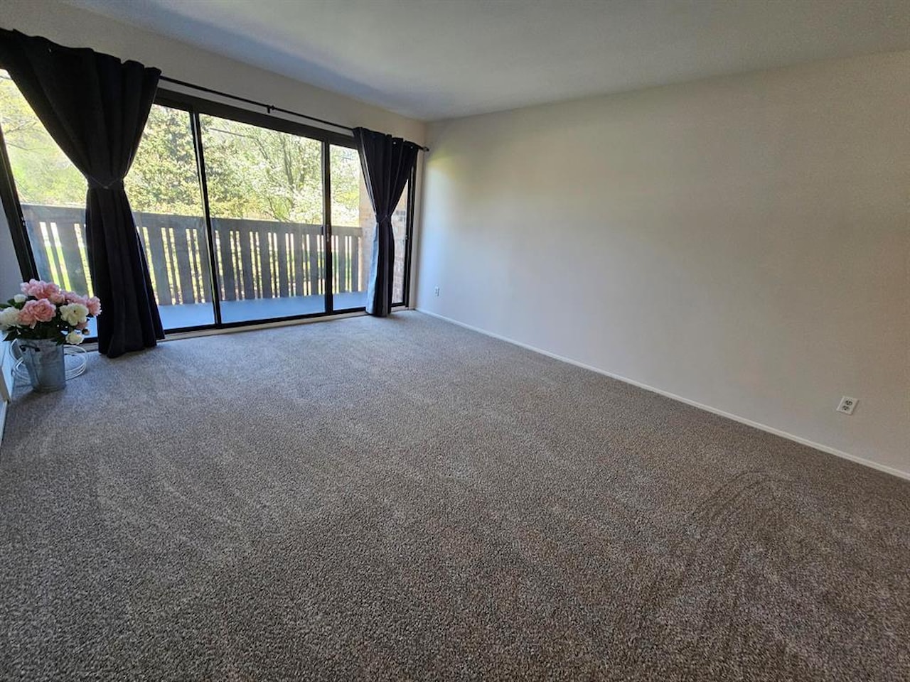 1215 S Maple Rd #203 in Ann Arbor, MI Photo 7
