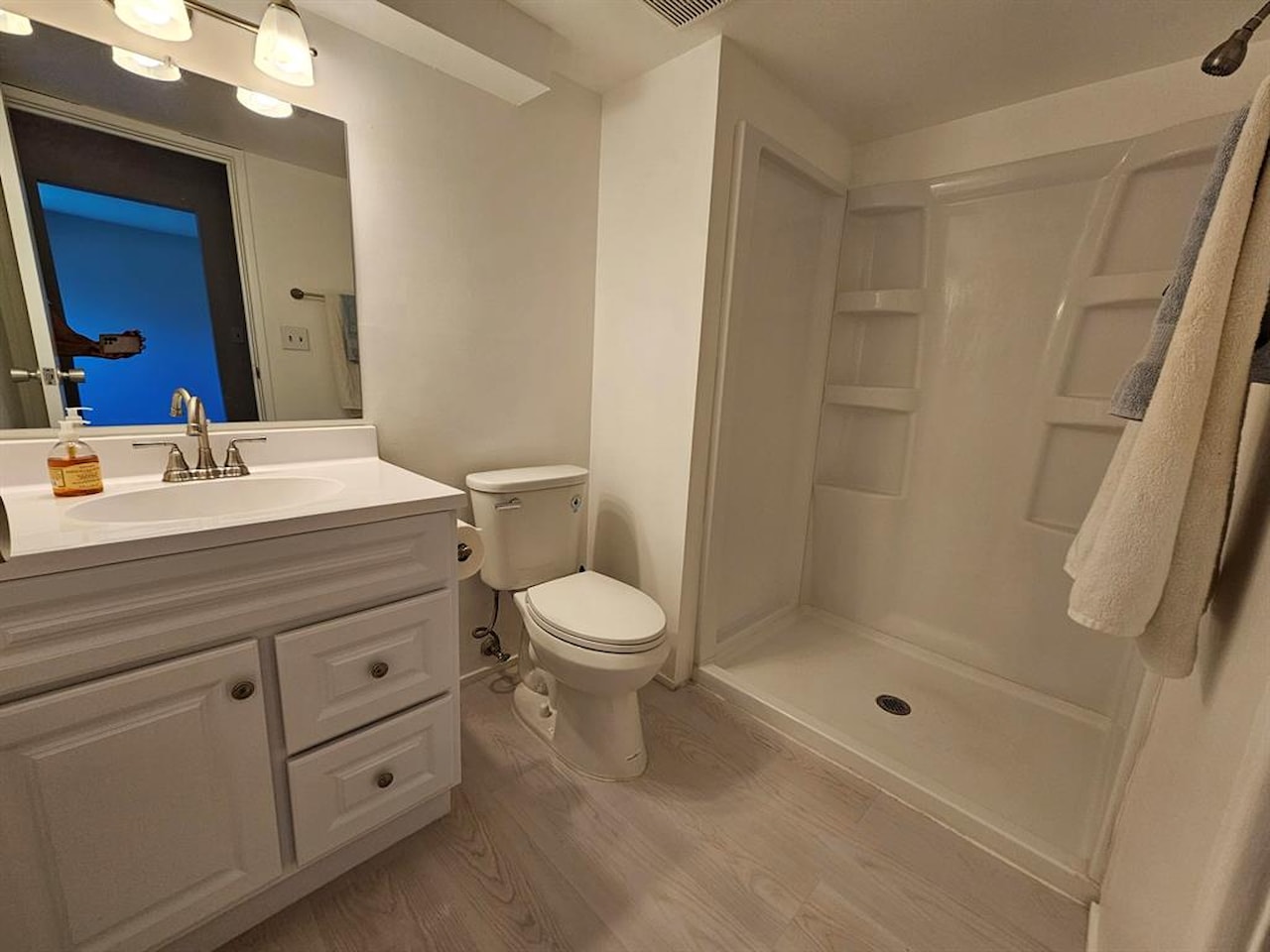 1215 S Maple Rd #203 in Ann Arbor, MI Photo 8