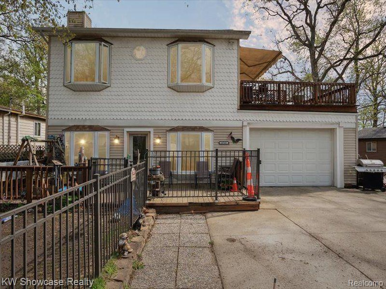1735 Wickham in Commerce Twp, MI