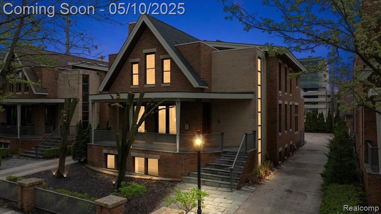 647 Ann St in Birmingham, MI