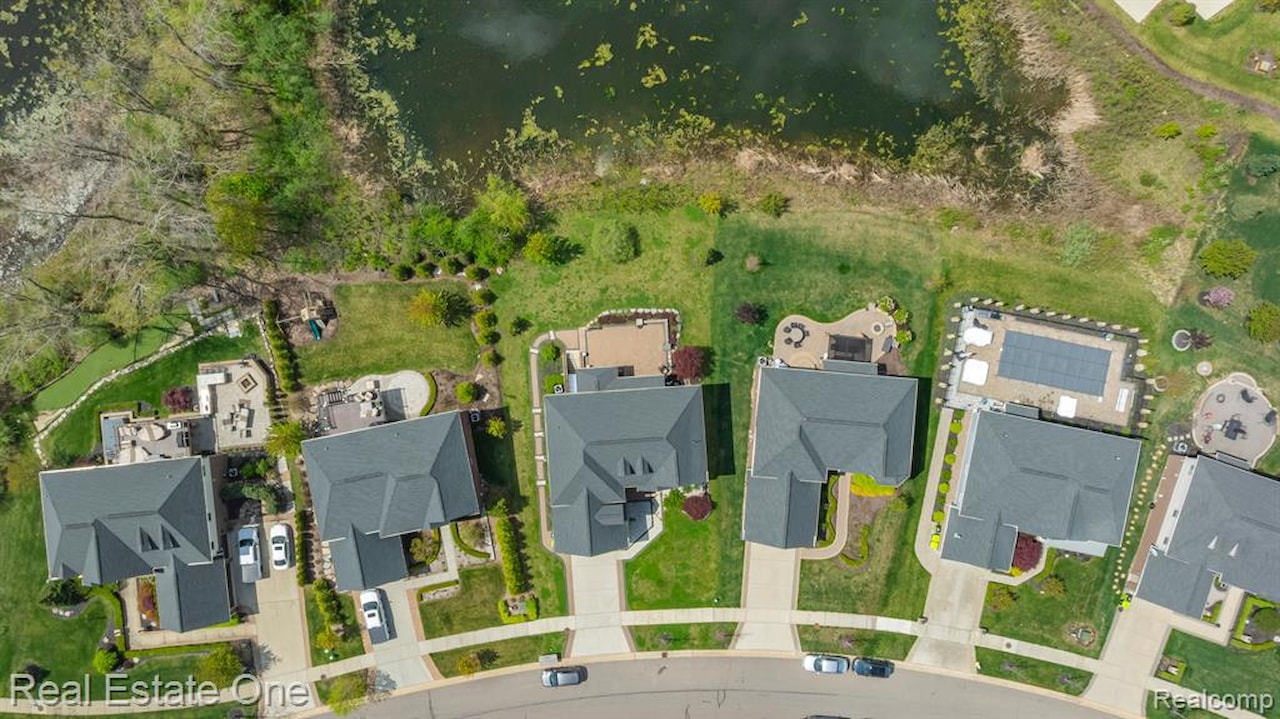 41829 Steinbeck in Novi, MI Photo 36