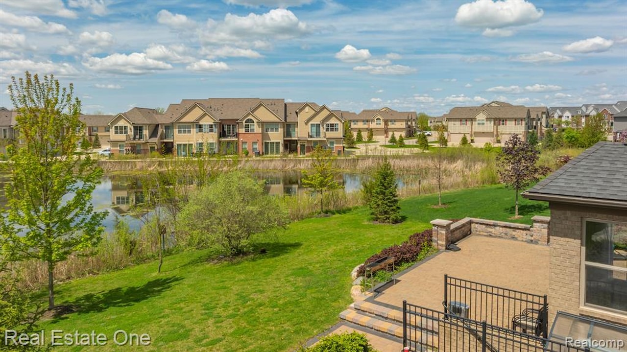 41829 Steinbeck in Novi, MI Photo 39