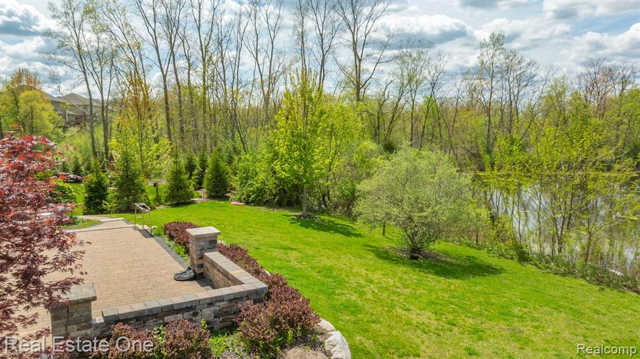 41829 Steinbeck in Novi, MI Photo 40