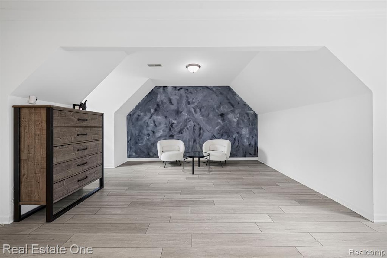 41829 Steinbeck in Novi, MI Photo 19