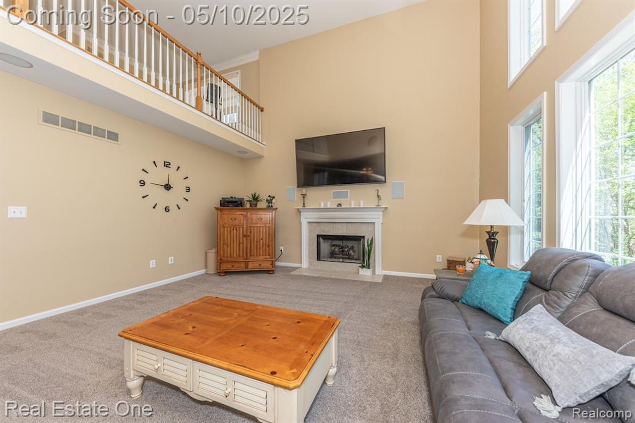 1090 Shetland Dr in South Lyon, MI Photo 13