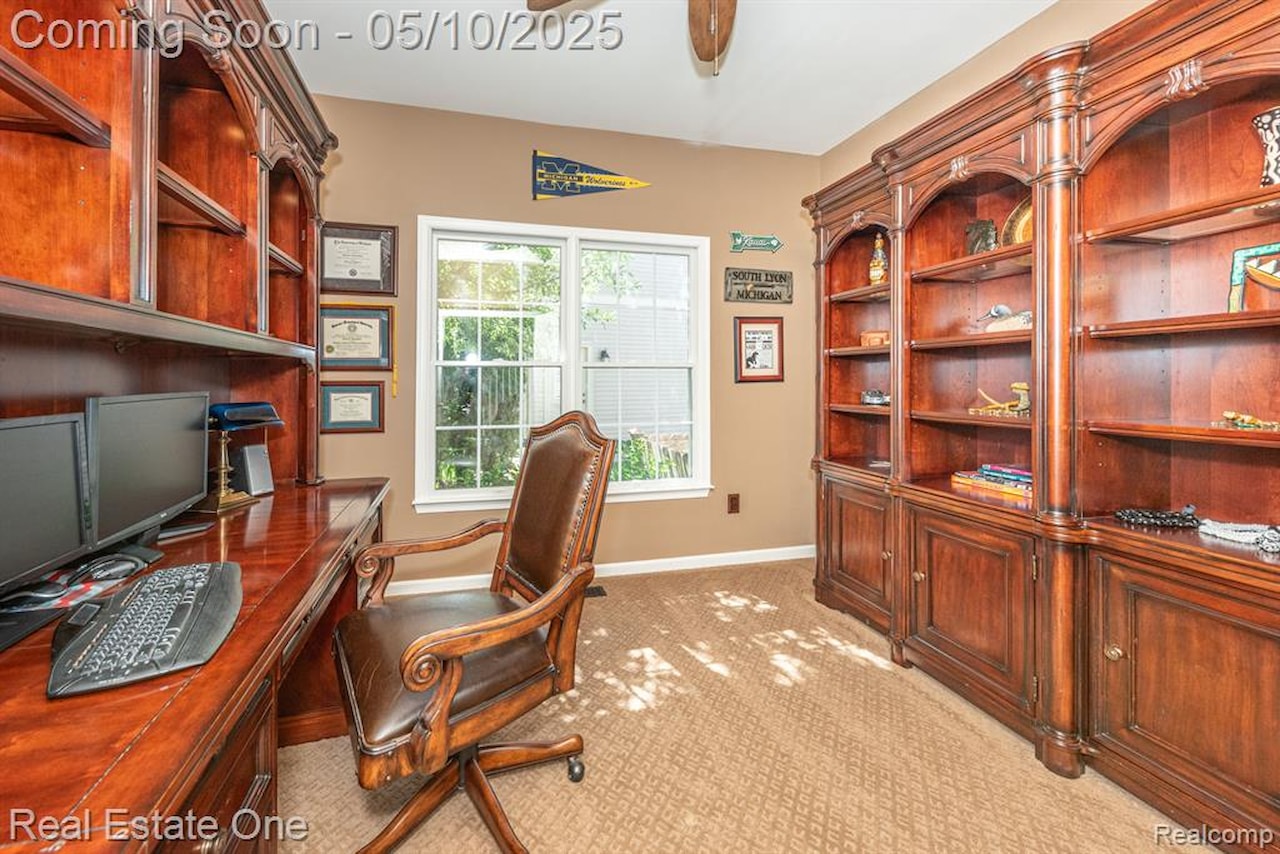 1090 Shetland Dr in South Lyon, MI Photo 19