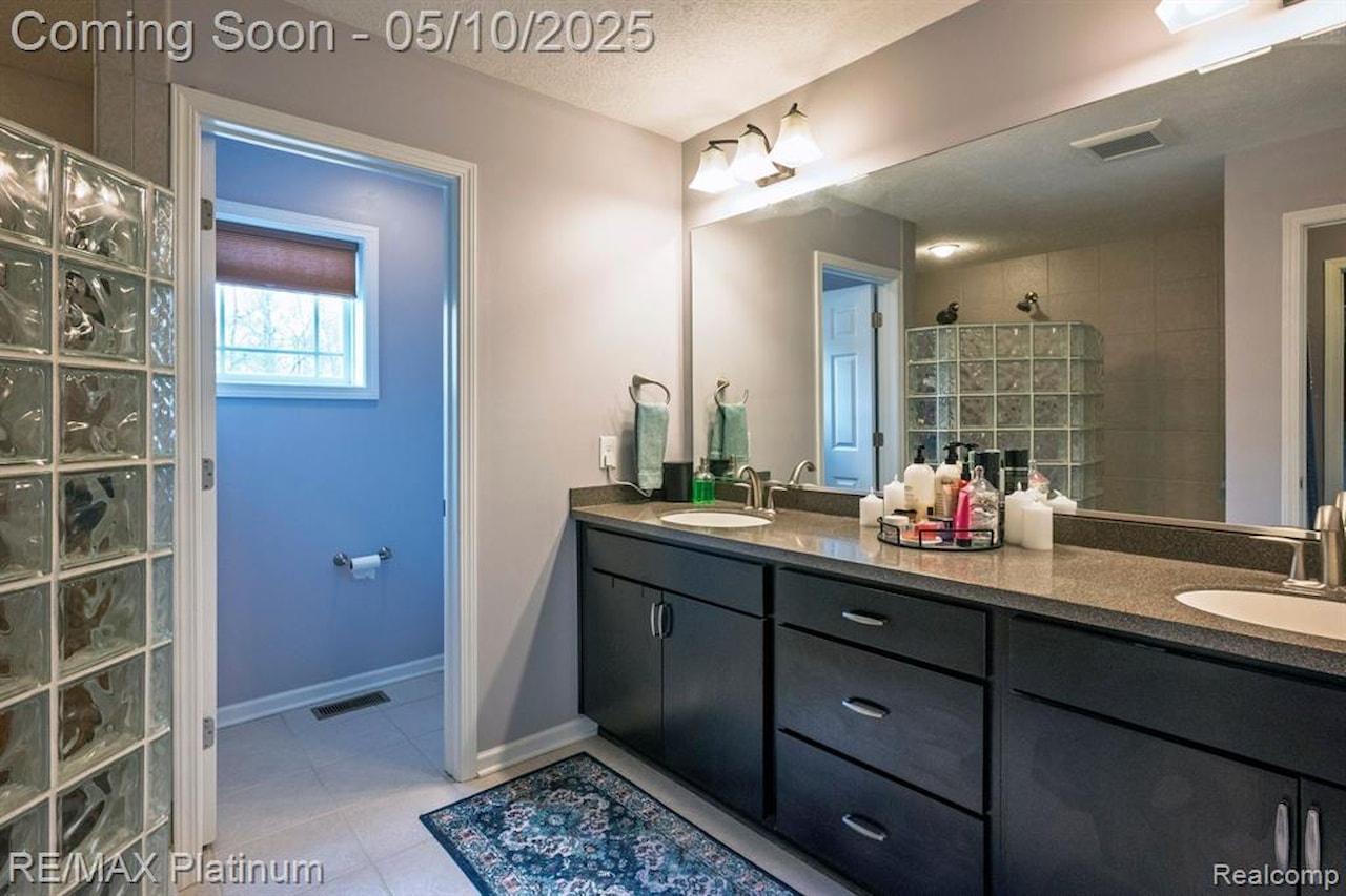 1813 Garfield St in Howell, MI Photo 23