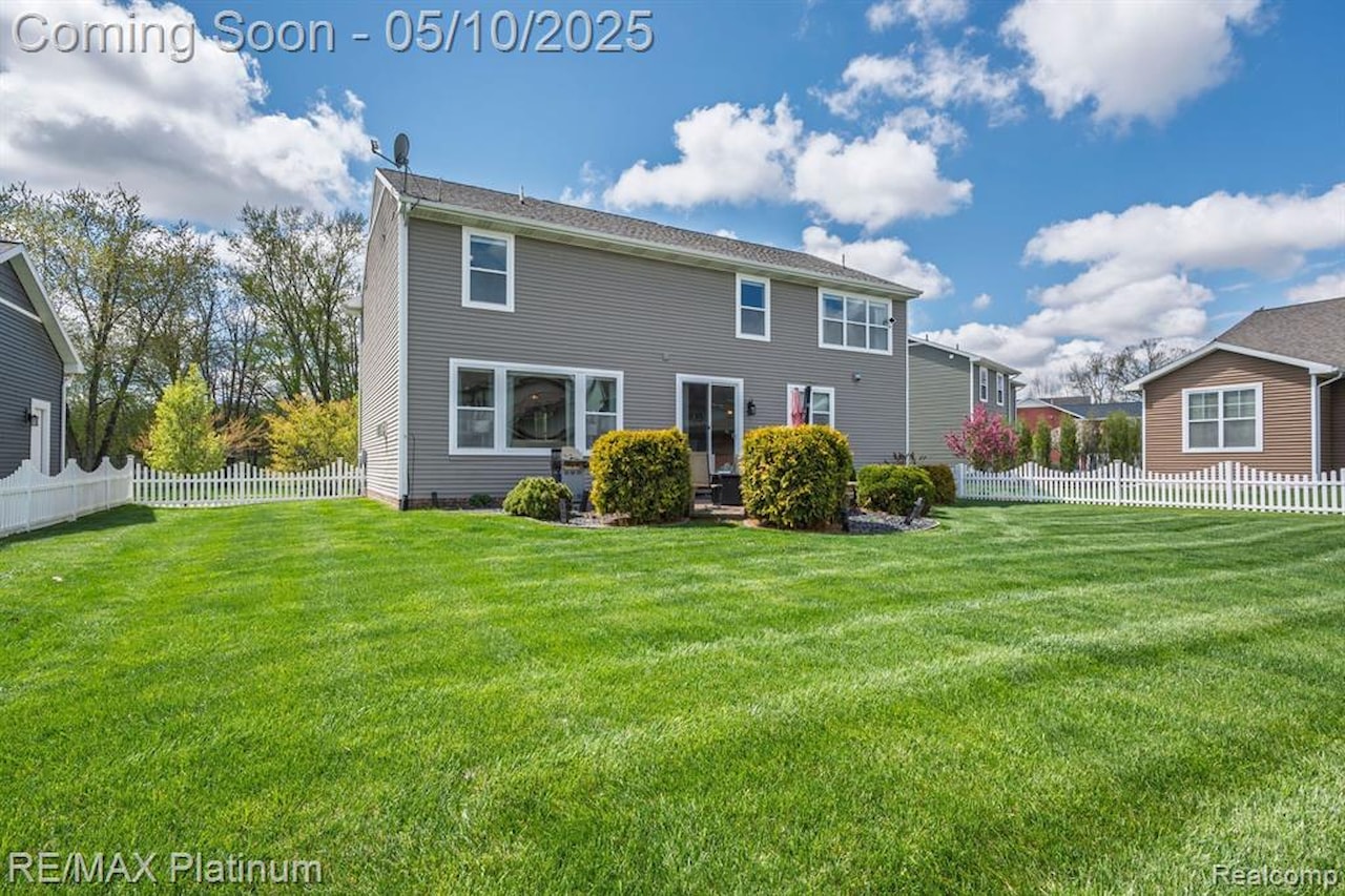 1813 Garfield St in Howell, MI Photo 33