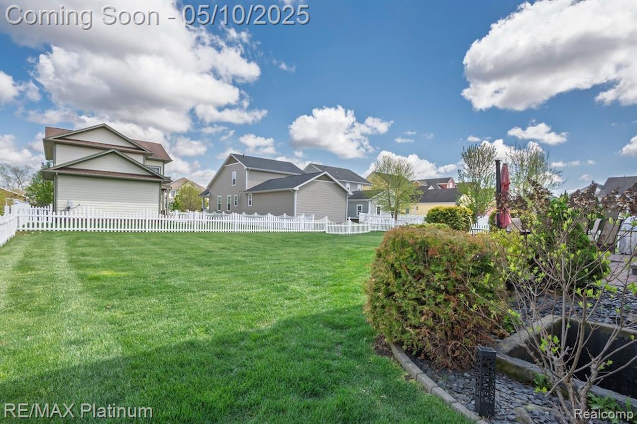 1813 Garfield St in Howell, MI Photo 34