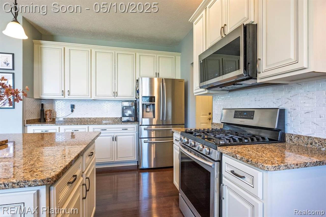 1813 Garfield St in Howell, MI Photo 17