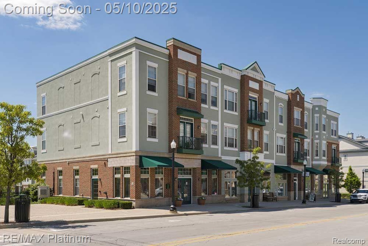 1813 Garfield St in Howell, MI Photo 43