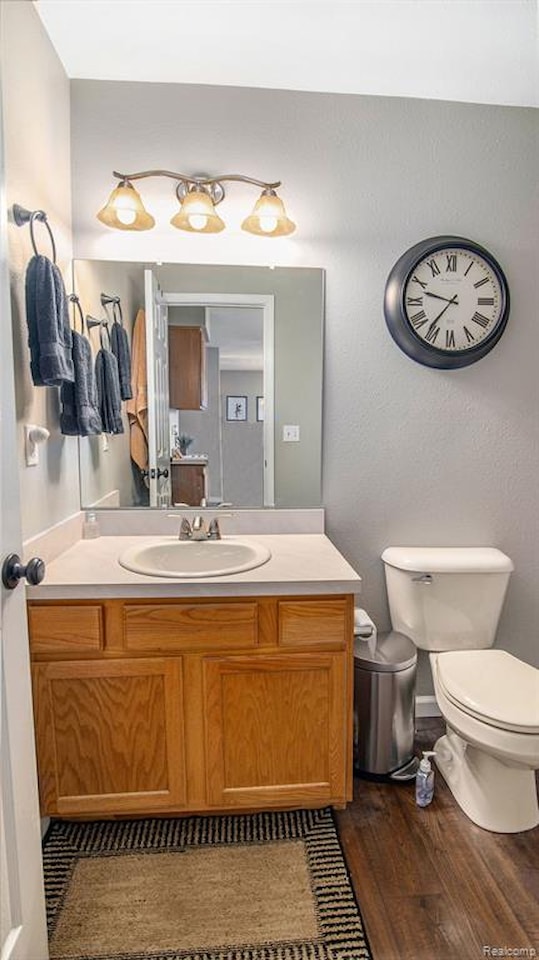 1204 Eastoak Dr in Fenton, MI Photo 9