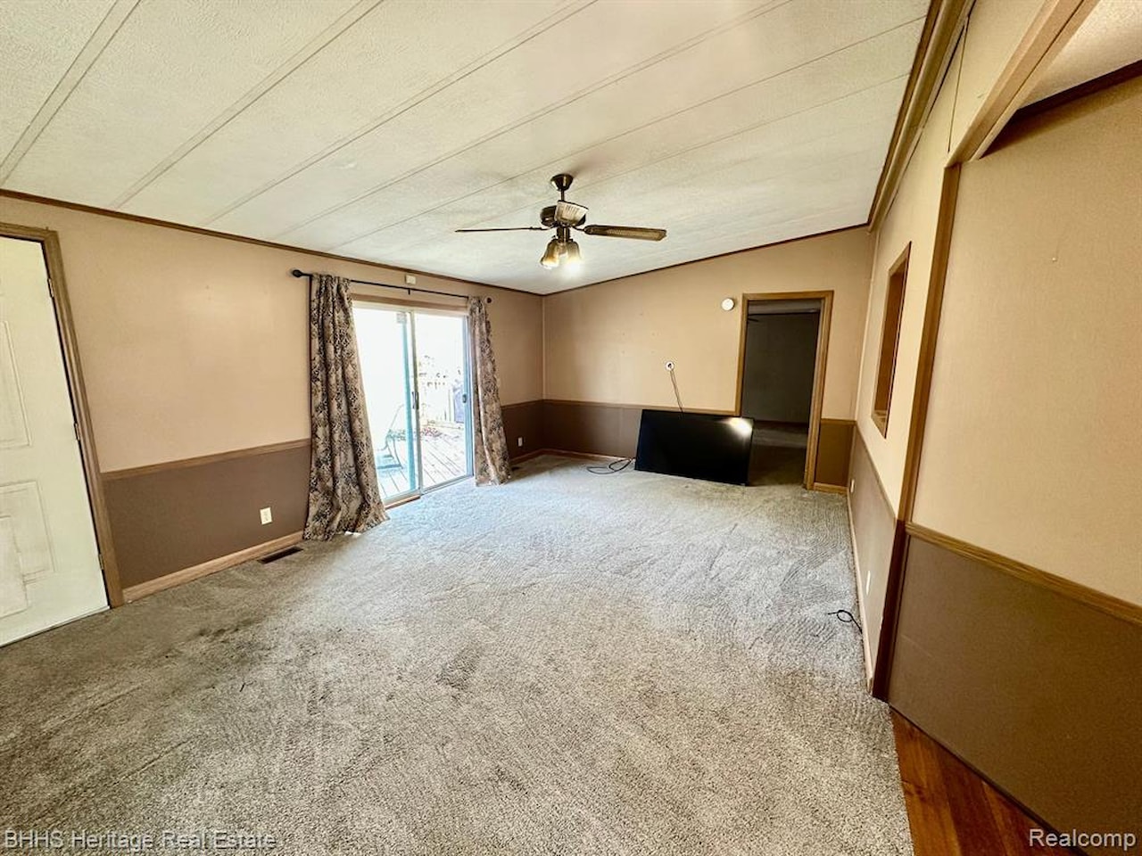 1088 Kern Rd in Iosco Twp, MI Photo 17