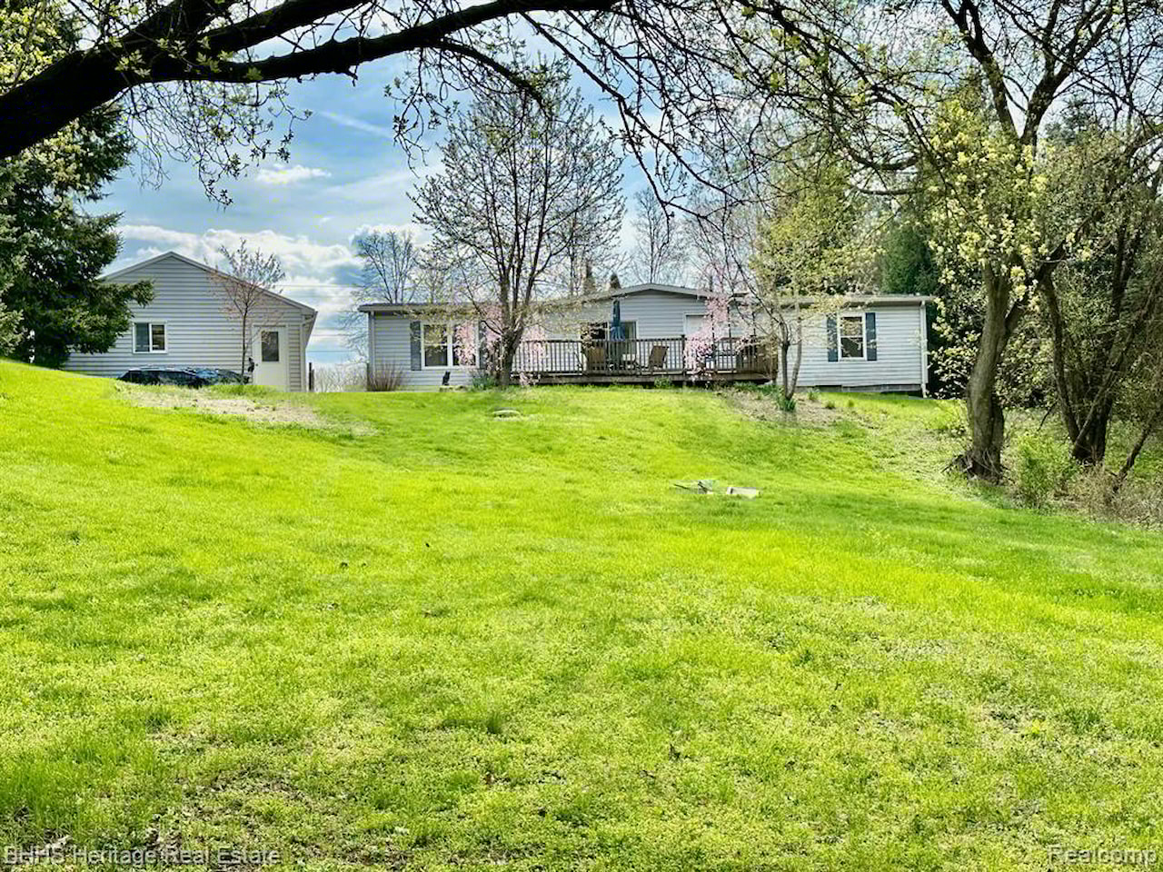 1088 Kern Rd in Iosco Twp, MI Photo 22