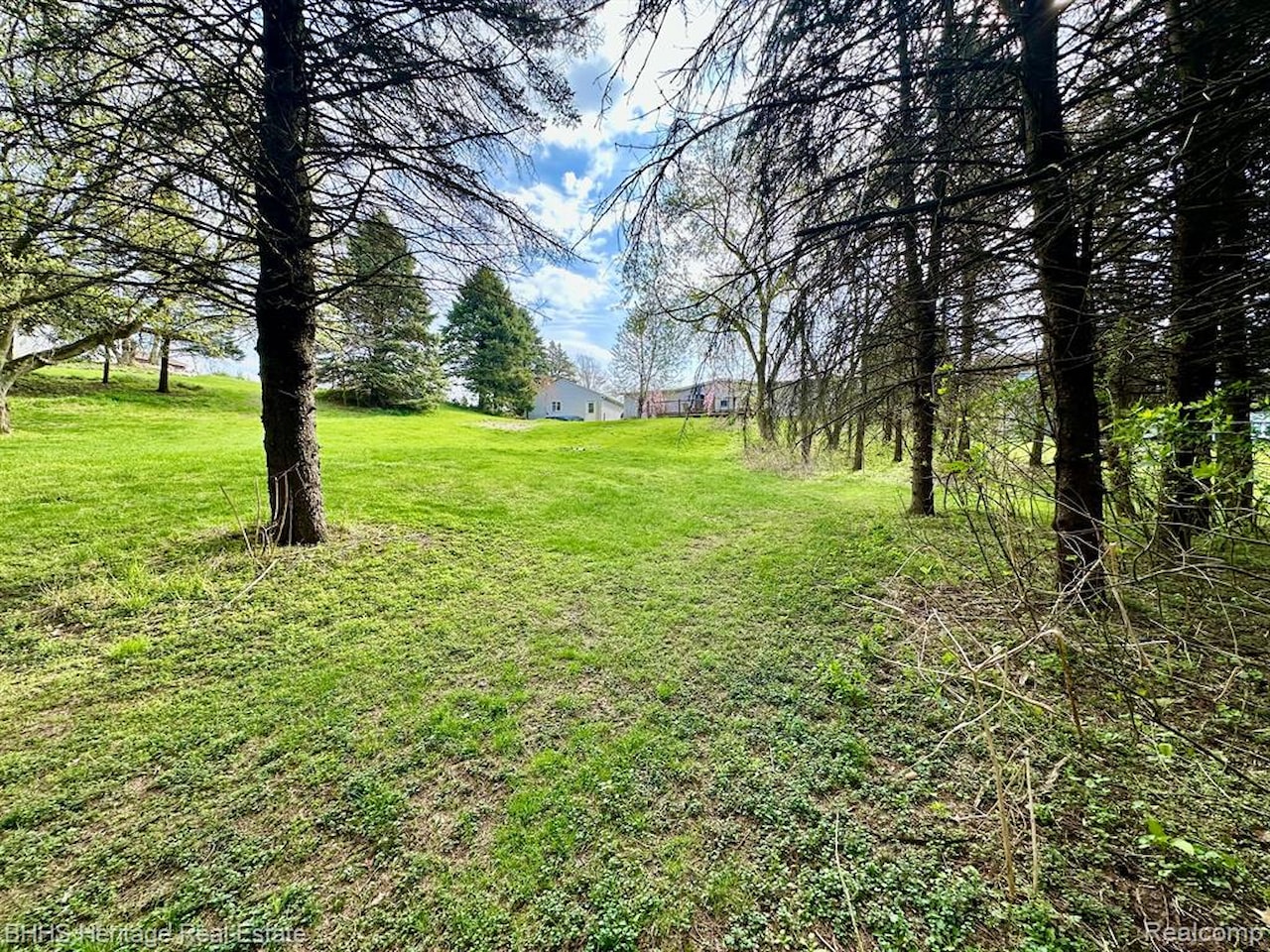 1088 Kern Rd in Iosco Twp, MI Photo 24