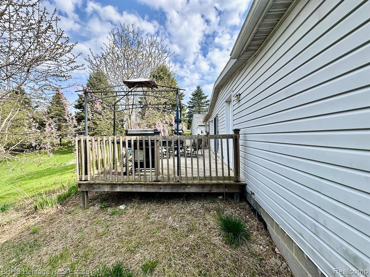 1088 Kern Rd in Iosco Twp, MI Photo 26