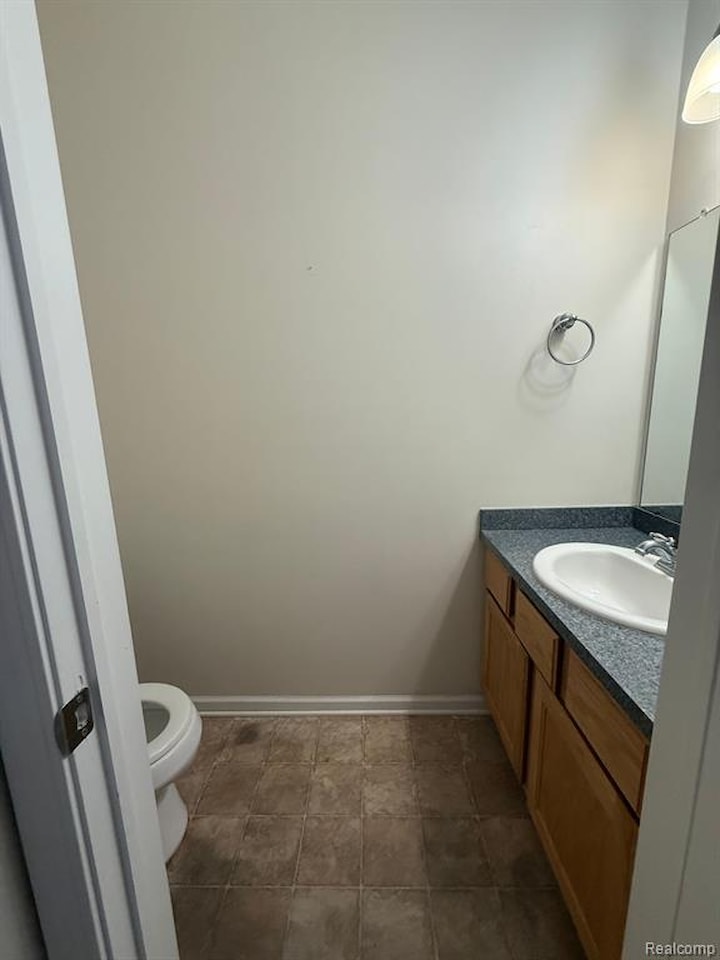 1618 Red Hickory in Howell Twp, MI Photo 5