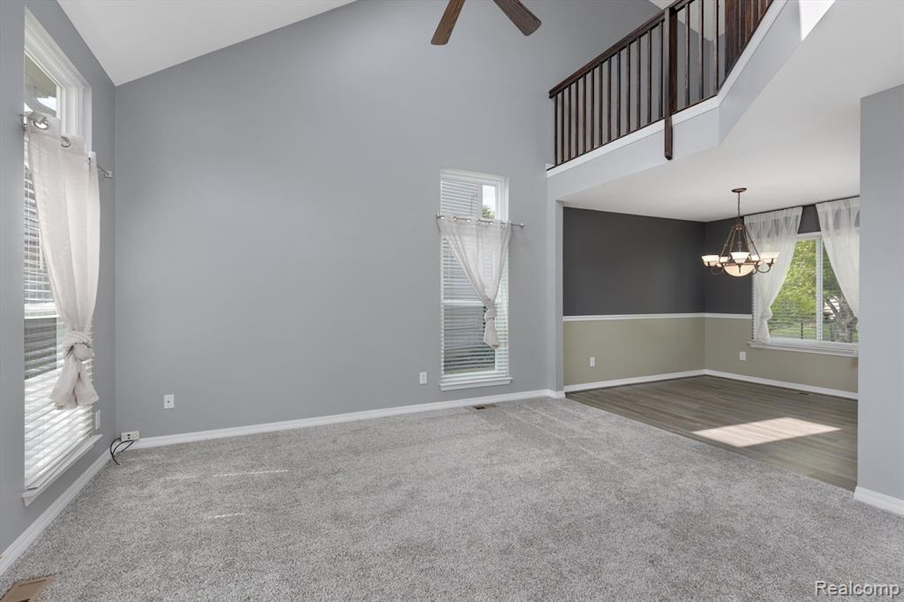 5572 Justin in Ypsilanti Twp, MI Photo 6
