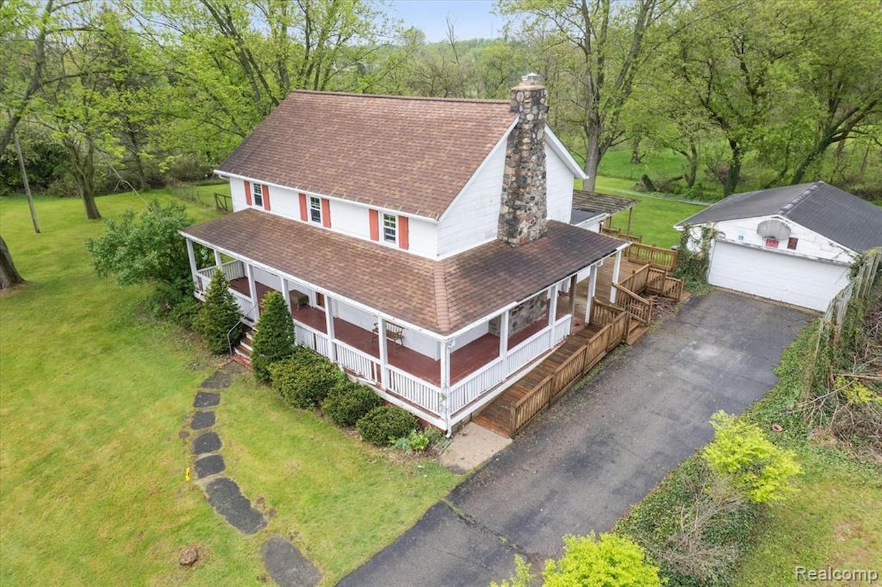 260 S Dexter  St in Pinckney Vlg, MI Photo 10