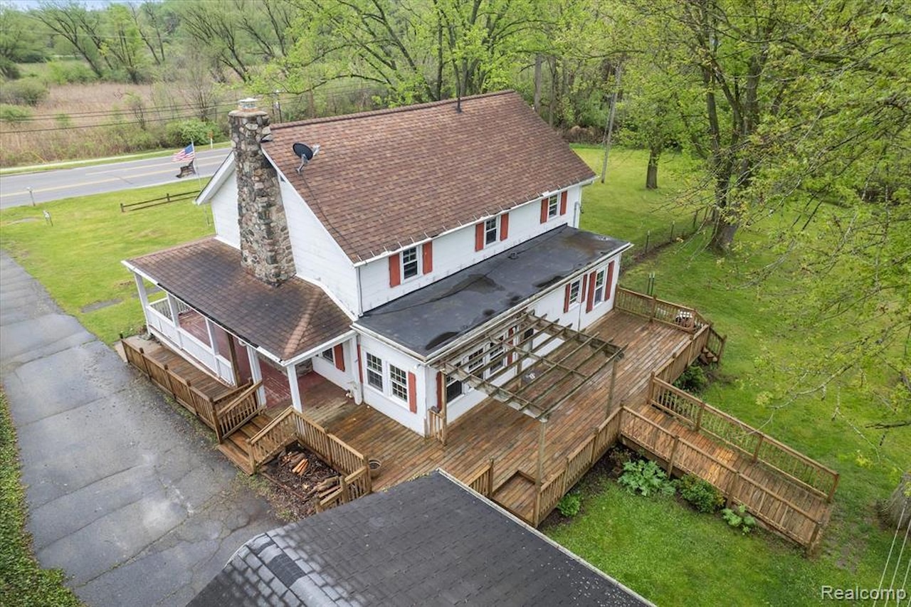260 S Dexter  St in Pinckney Vlg, MI Photo 2