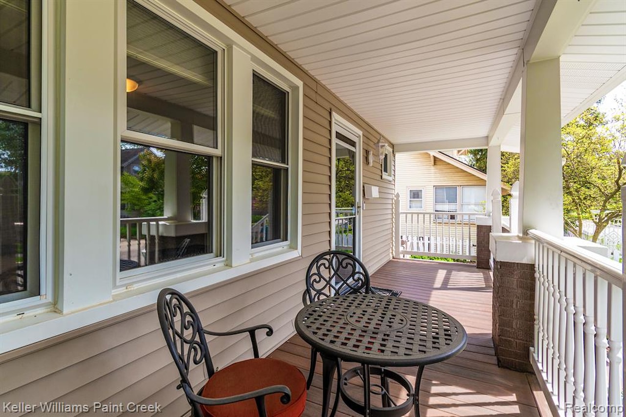 606 N Center St in Royal Oak, MI Photo 6