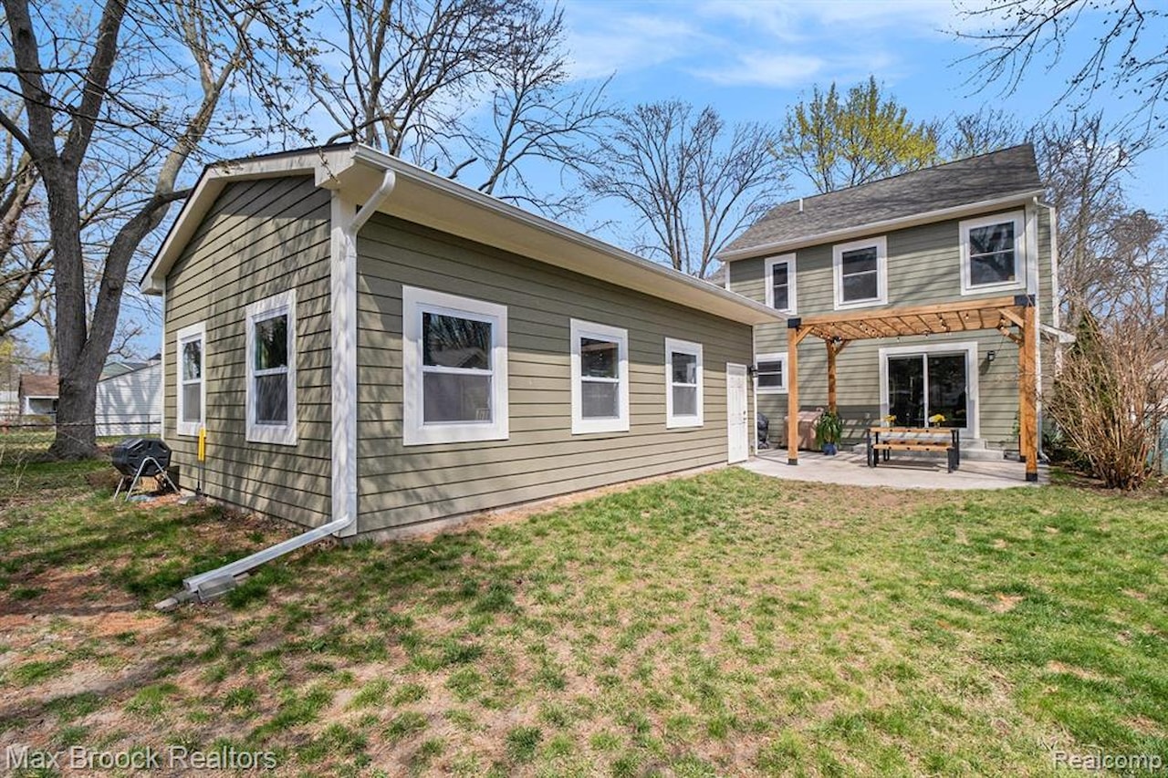 1211 N Blair Ave in Royal Oak, MI Photo 33