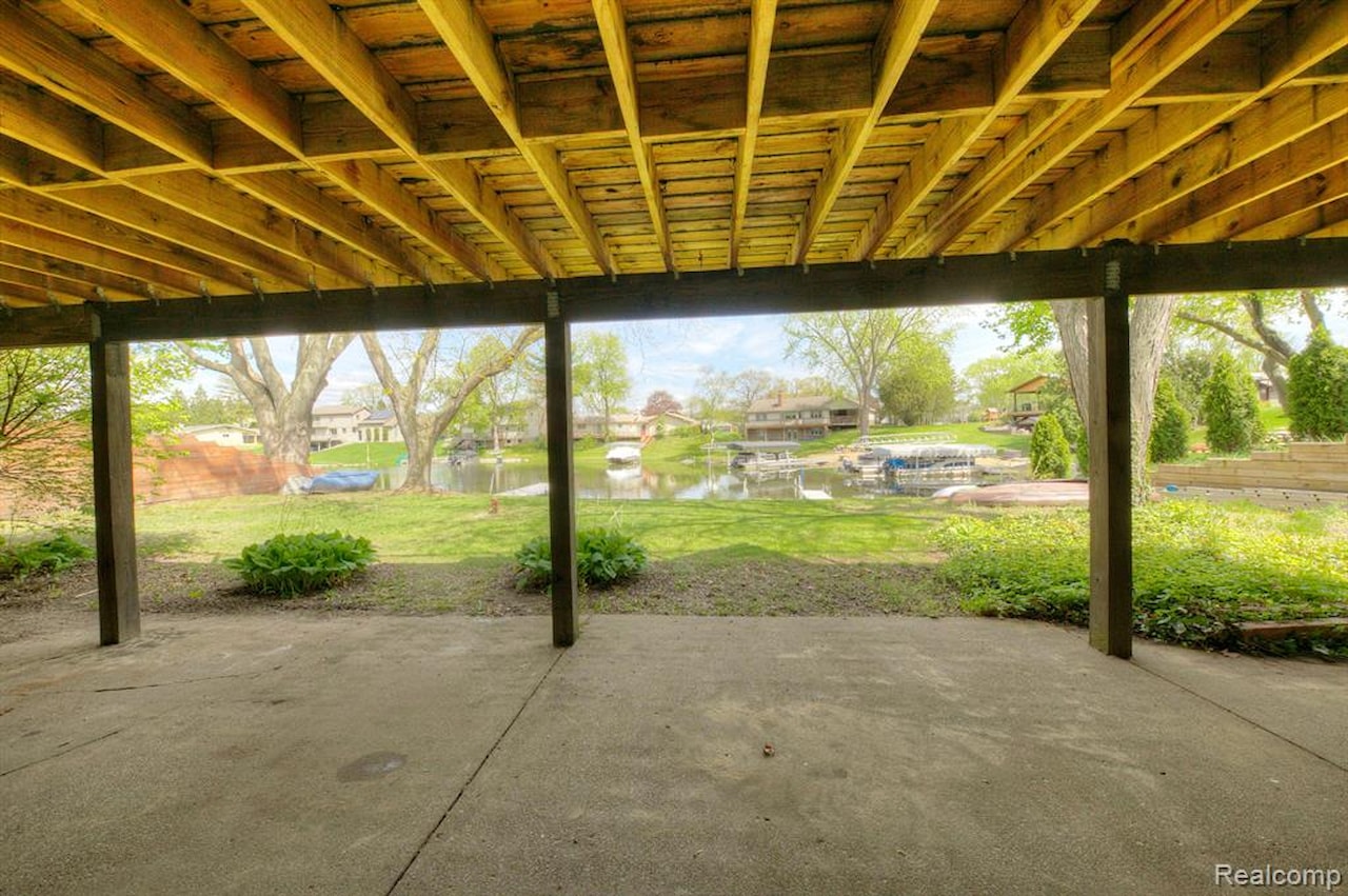3978 Chanda in Highland Twp, MI Photo 59