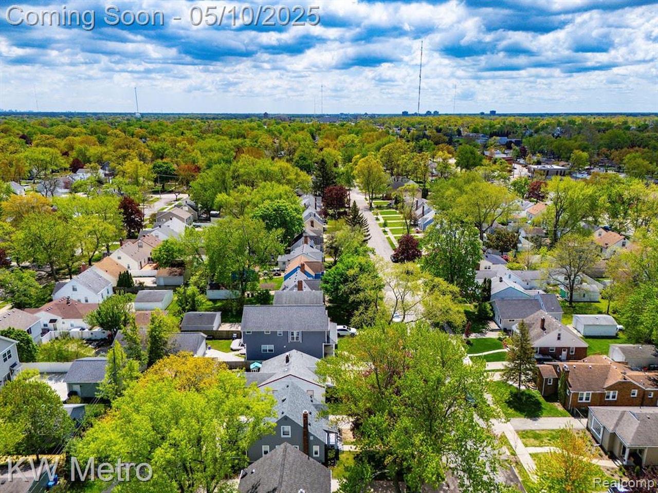 3110 Ellwood Ave in Berkley, MI Photo 33