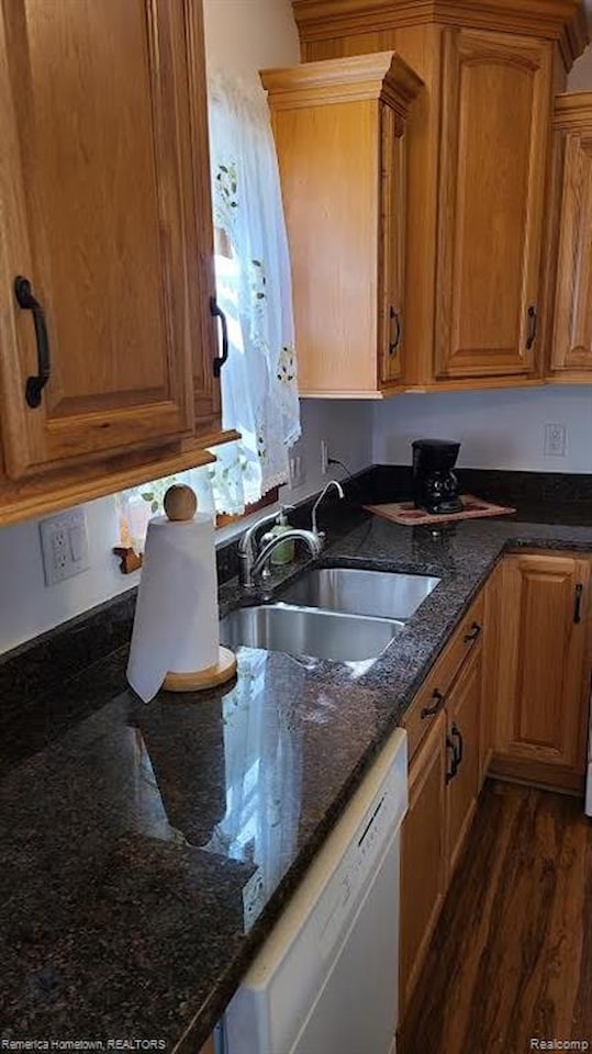 527 Rosemont Ave in Saline, MI Photo 5