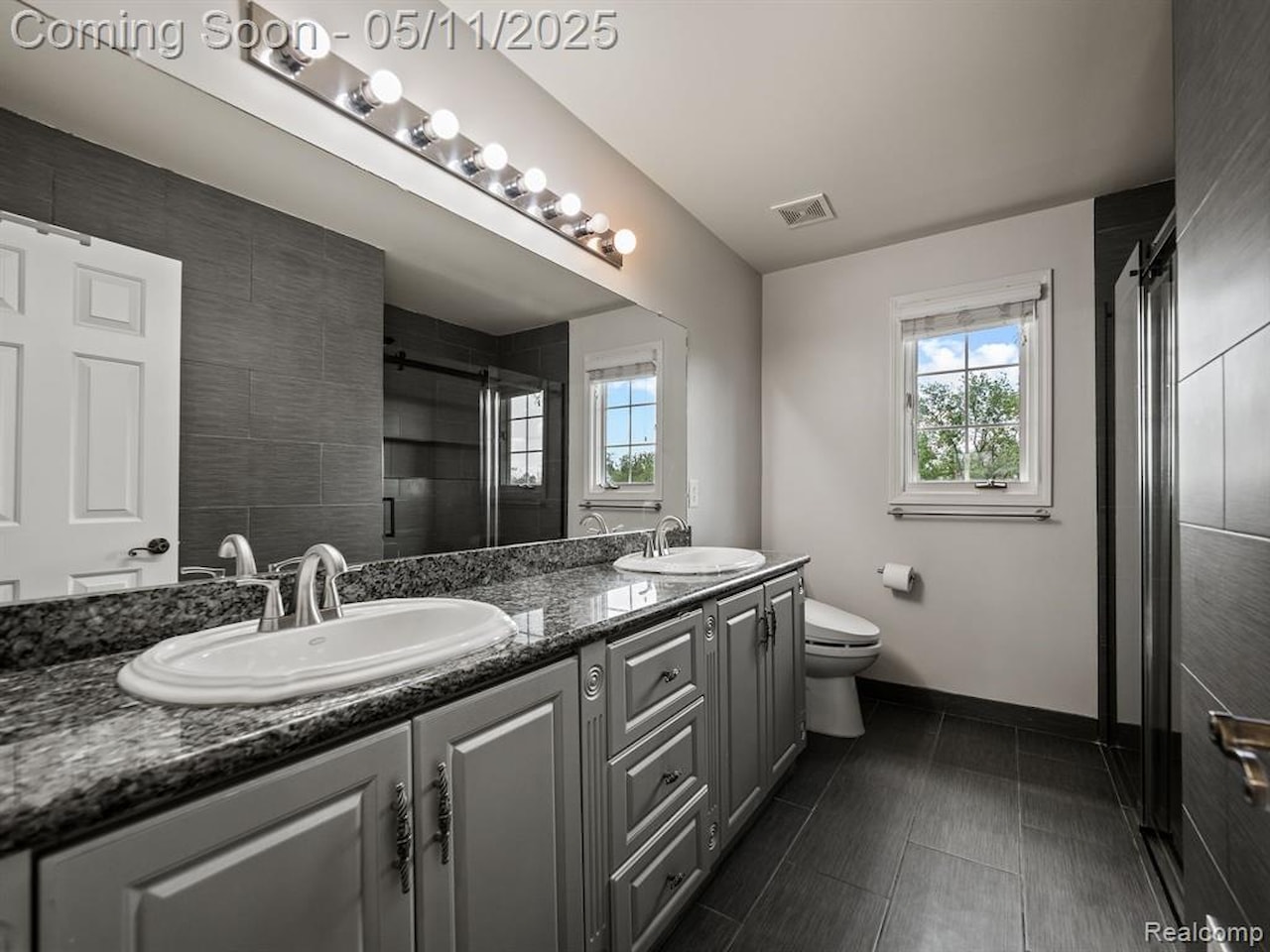 944 Brahms in Troy, MI Photo 23