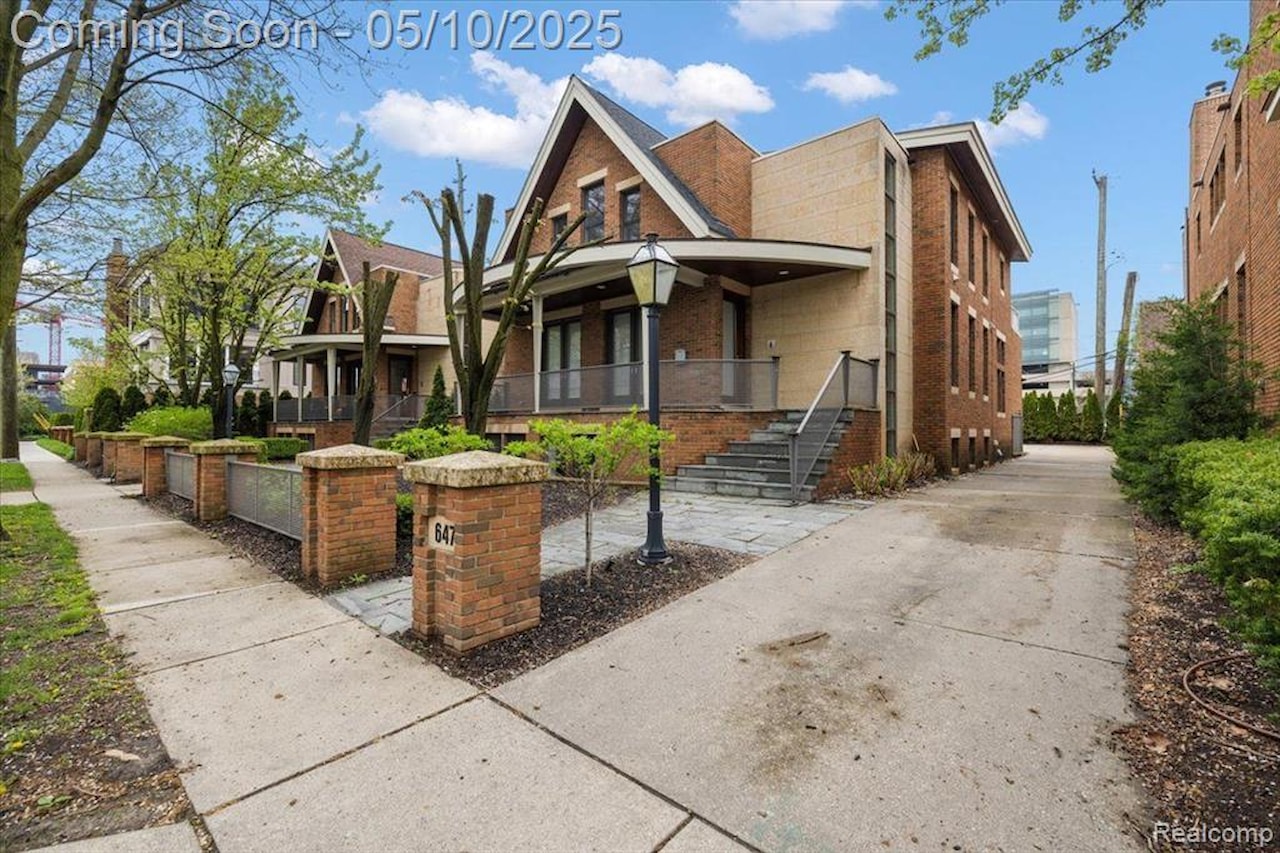647 Ann St in Birmingham, MI Photo 4