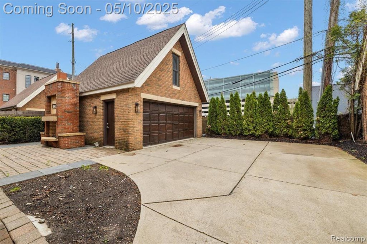 647 Ann St in Birmingham, MI Photo 64