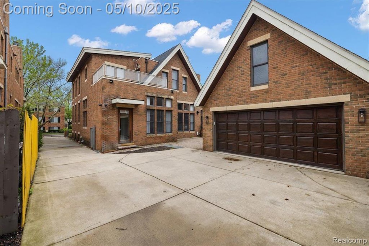 647 Ann St in Birmingham, MI Photo 65