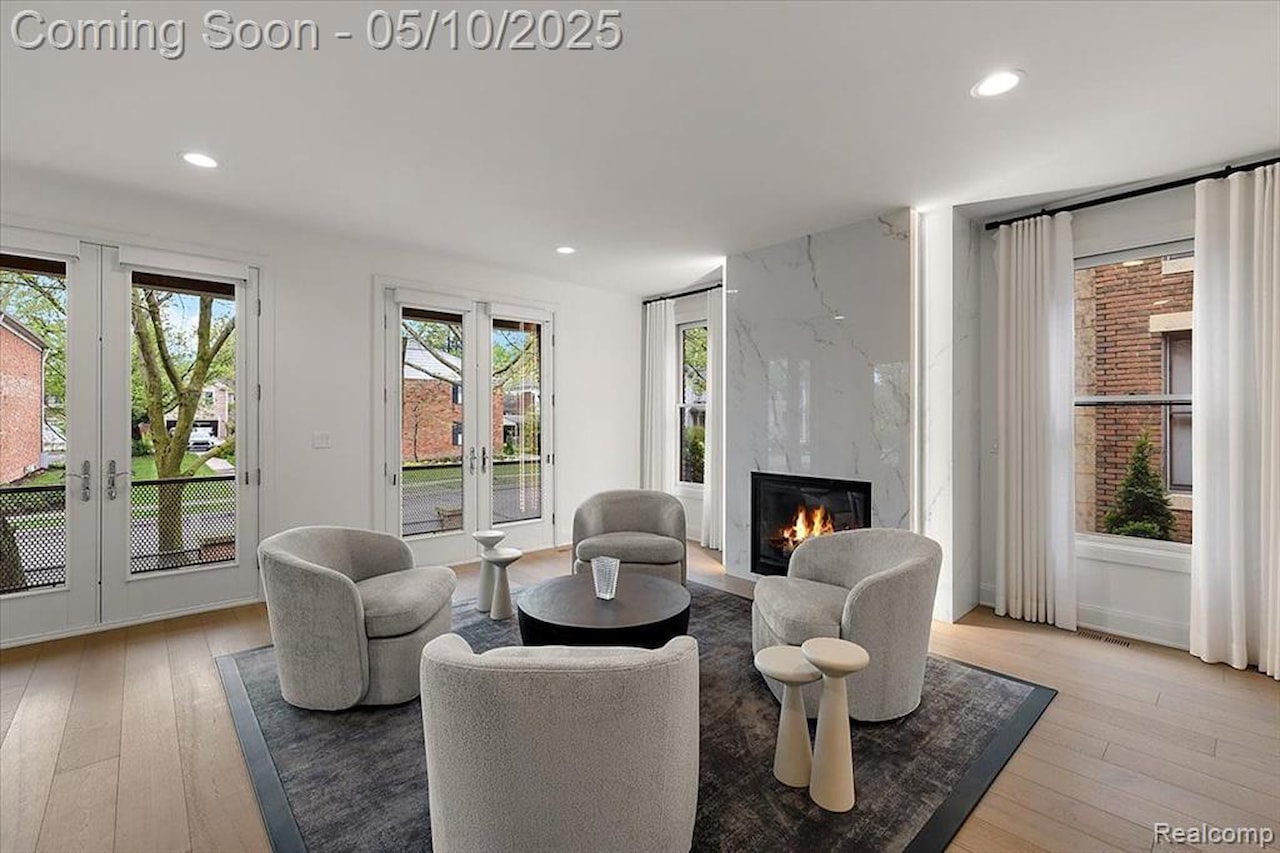 647 Ann St in Birmingham, MI Photo 9
