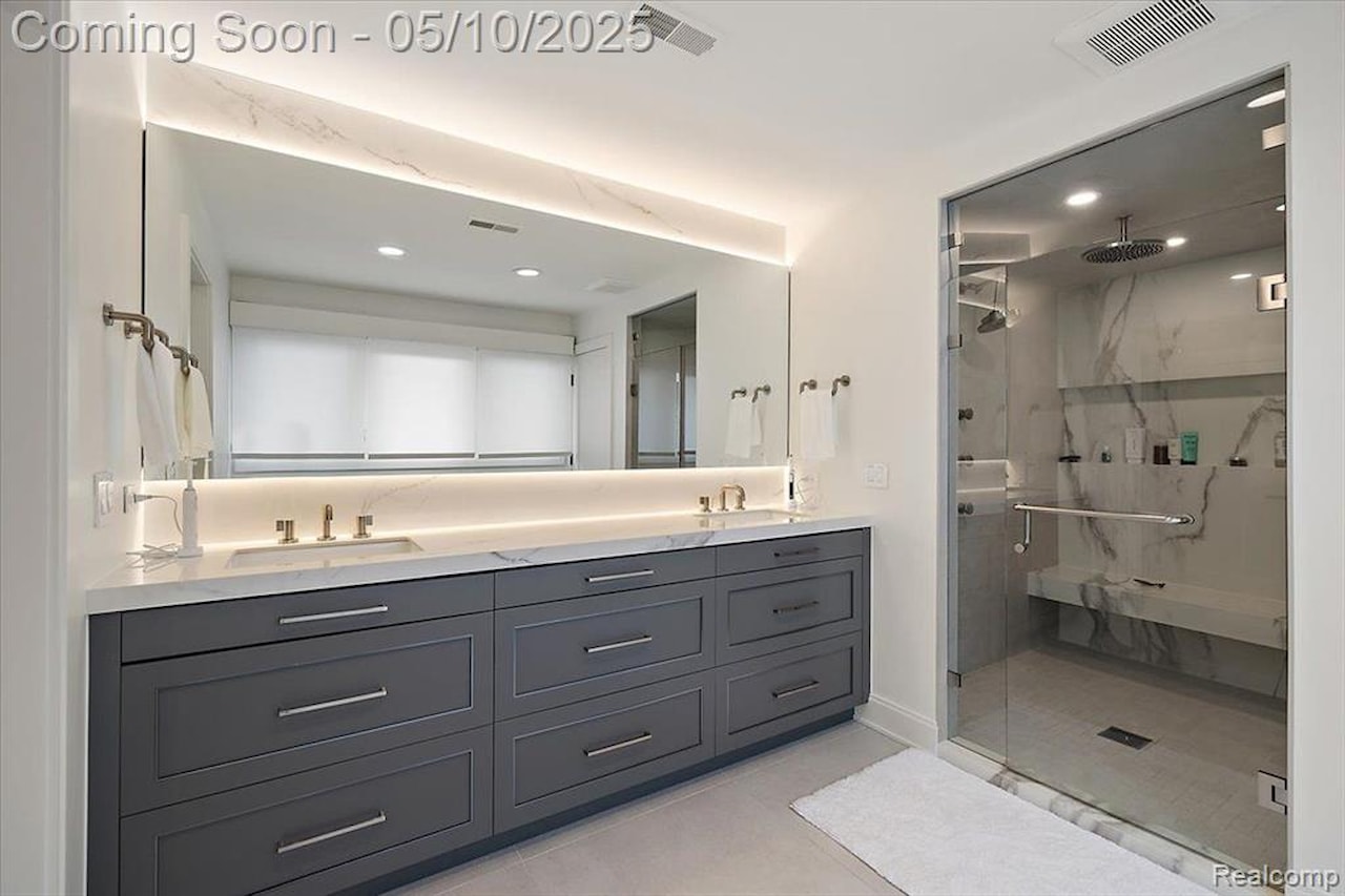 647 Ann St in Birmingham, MI Photo 39