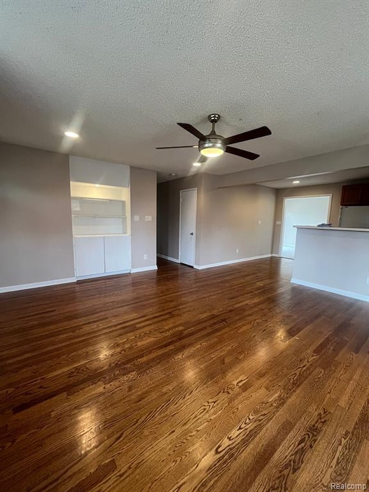 31124 Windsor St in Westland, MI Photo 6