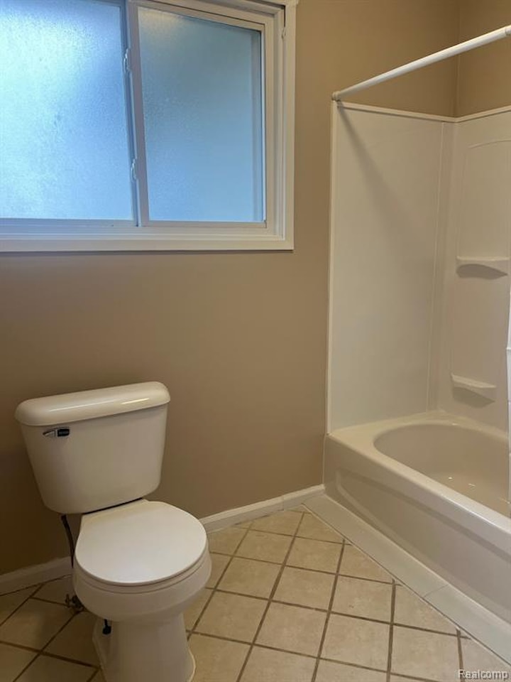 31124 Windsor St in Westland, MI Photo 10