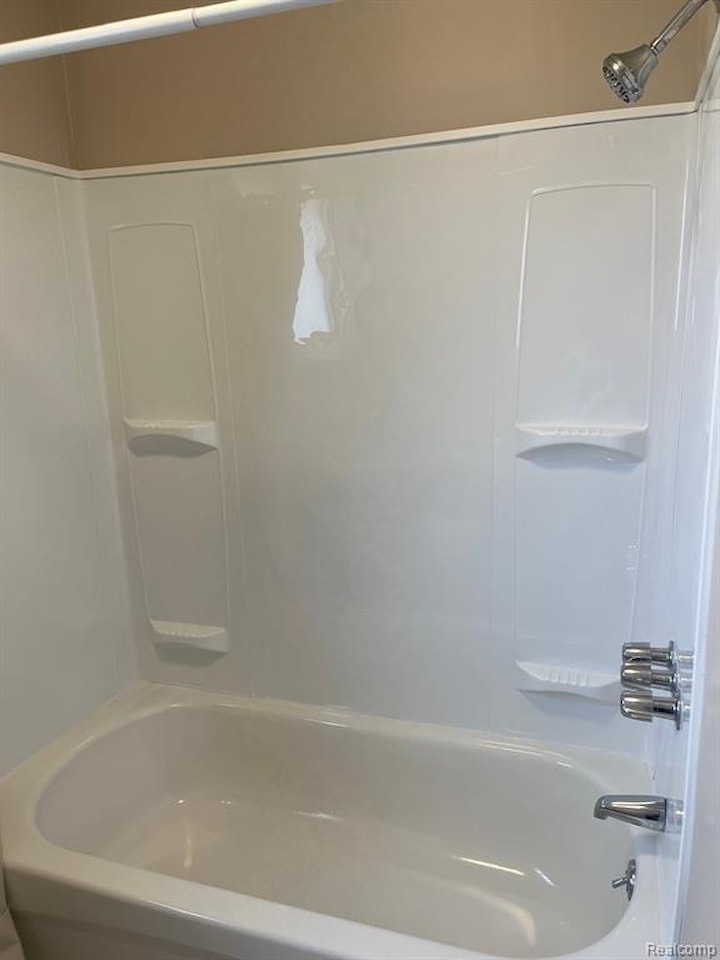 31124 Windsor St in Westland, MI Photo 11