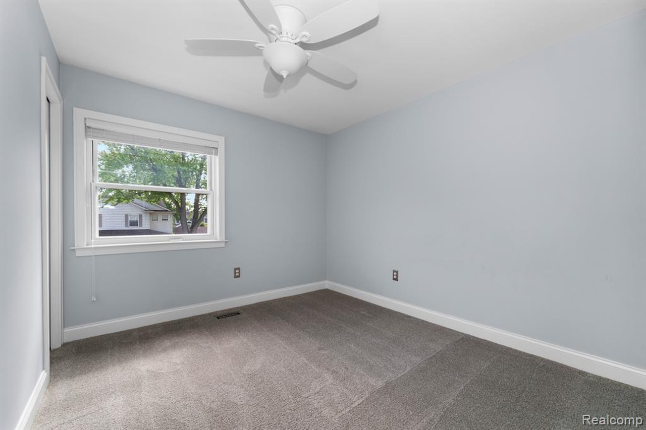 672 Jener Place in Plymouth, MI Photo 30
