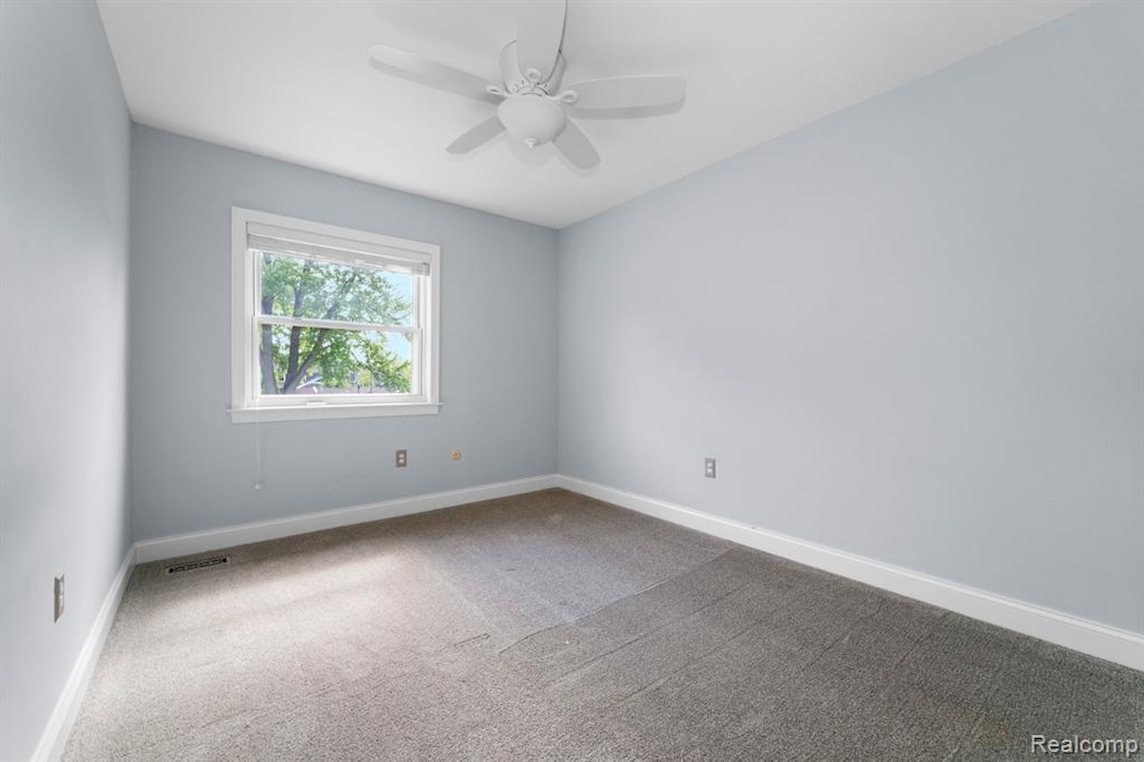 672 Jener Place in Plymouth, MI Photo 33