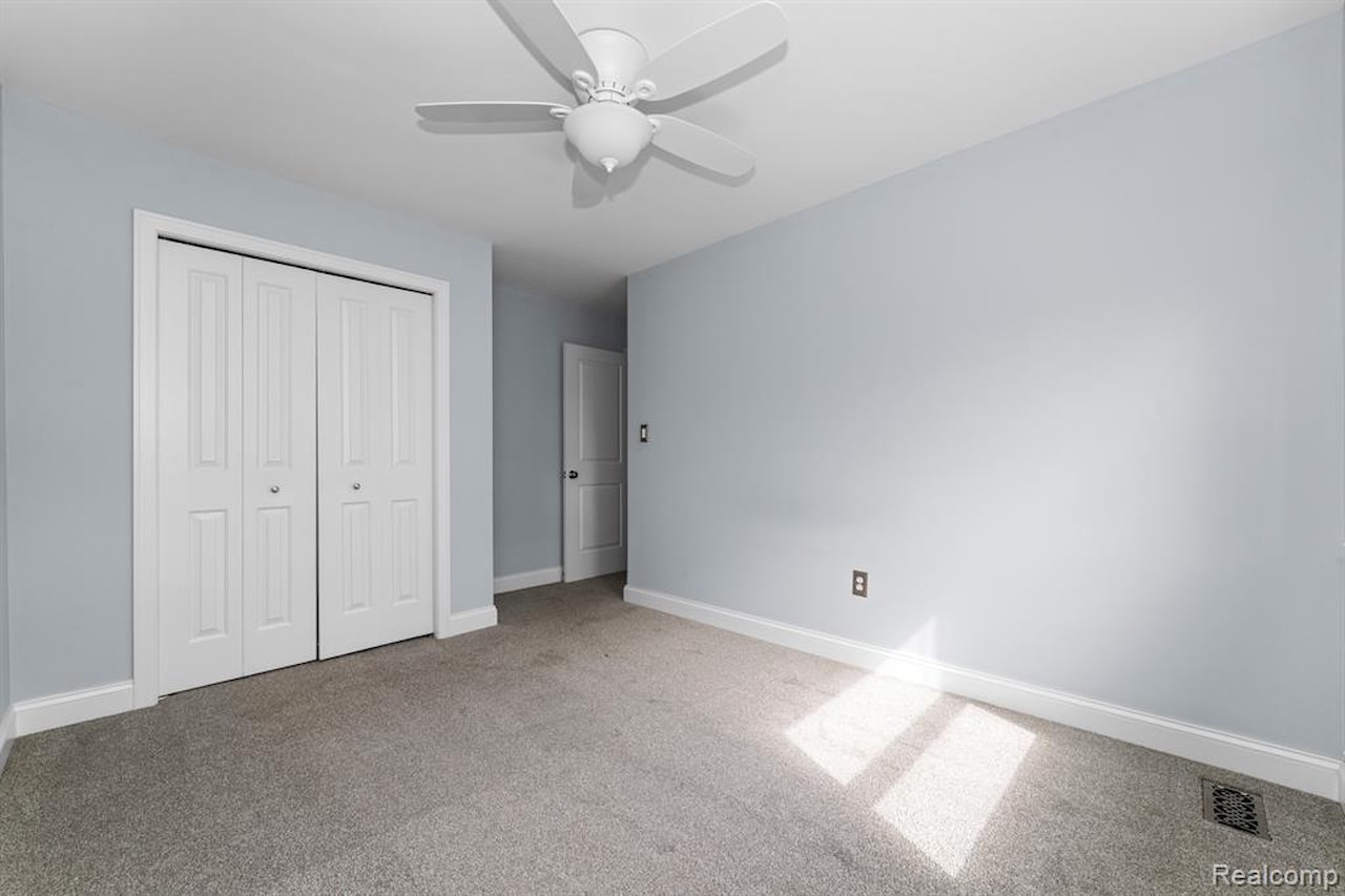 672 Jener Place in Plymouth, MI Photo 35