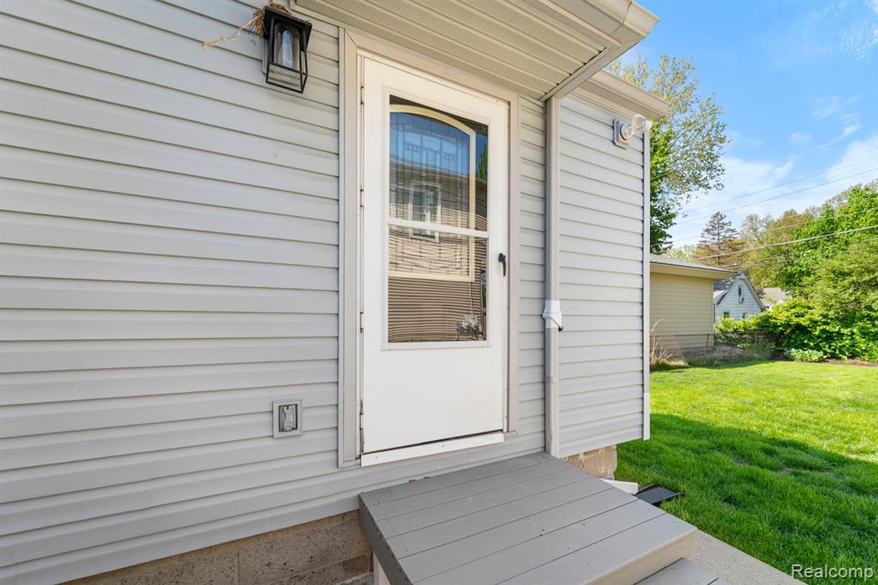 672 Jener Place in Plymouth, MI Photo 40