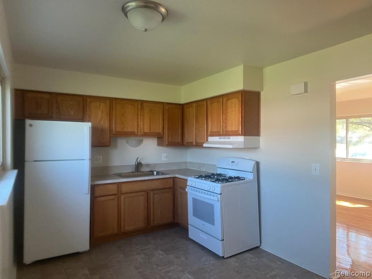 9718 Pine in Taylor, MI Photo 5