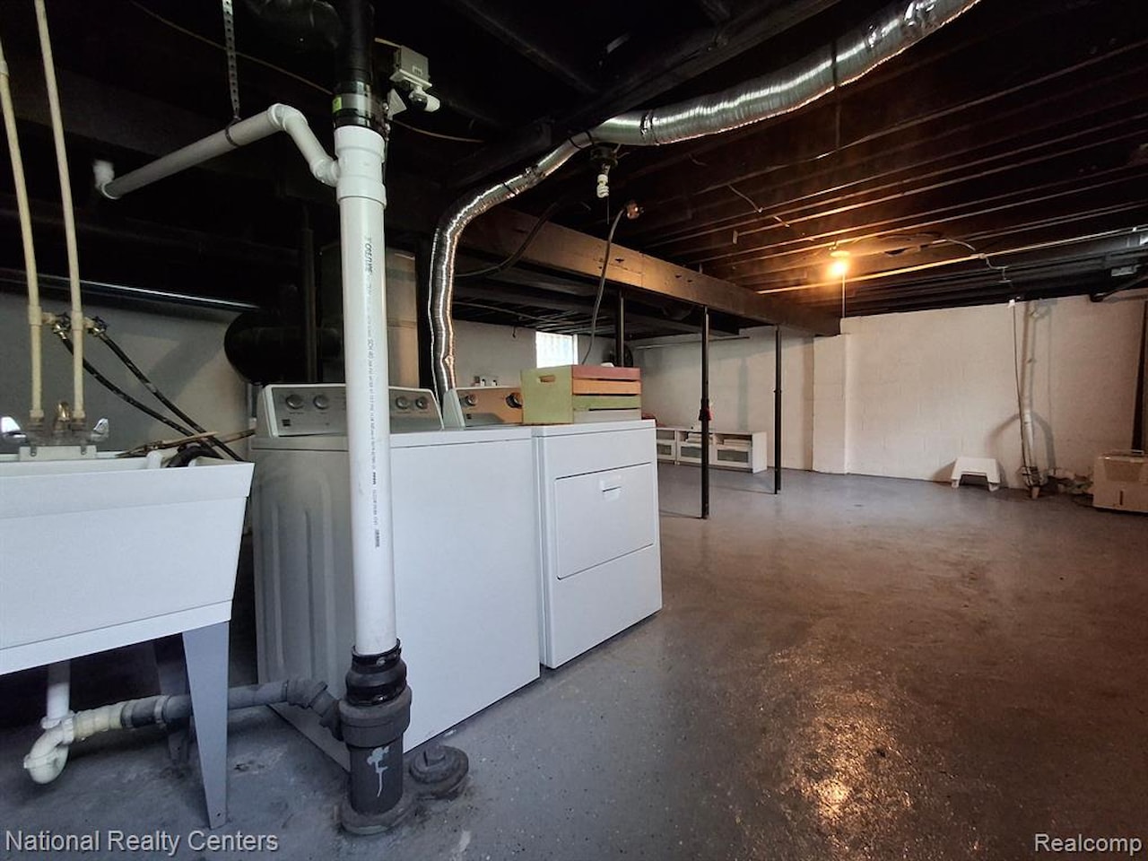 2827 Gardner Ave in Berkley, MI Photo 10