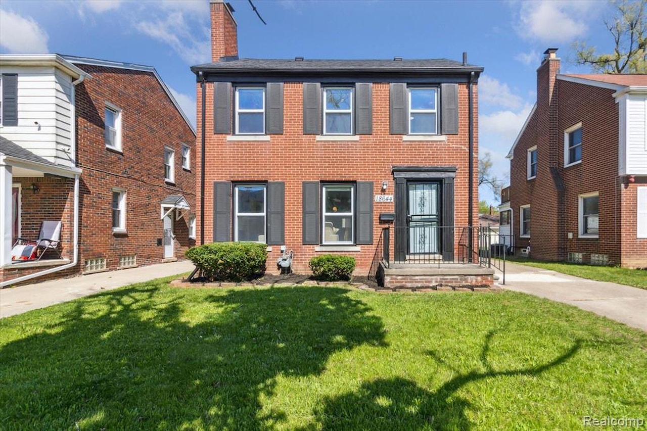 18644 Lauder St in Detroit, MI Photo 2