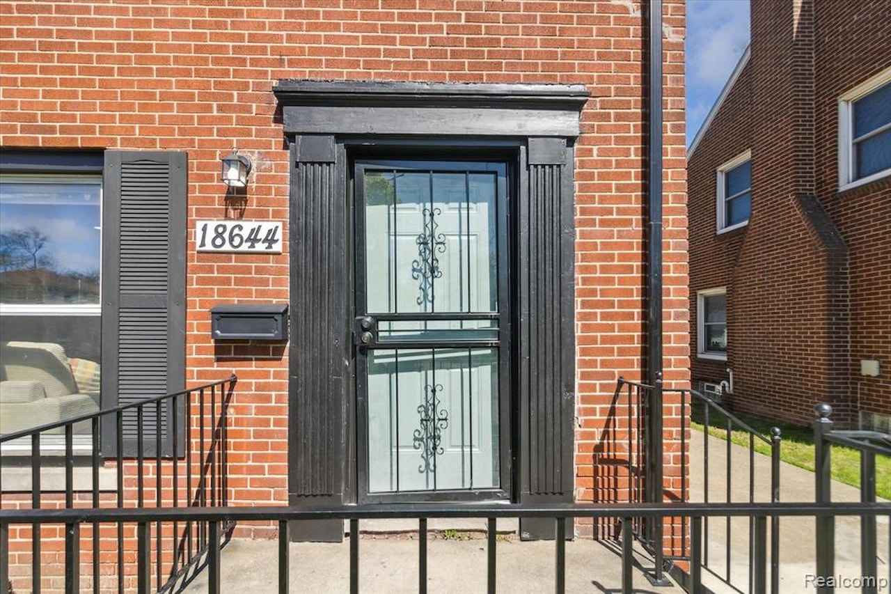 18644 Lauder St in Detroit, MI Photo 5