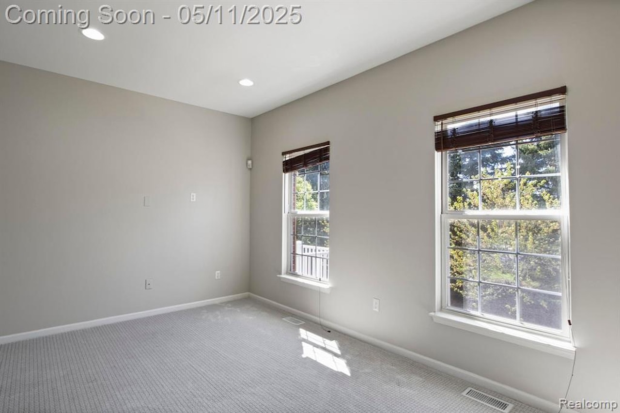 44771 Ellery Ln in Novi, MI Photo 7